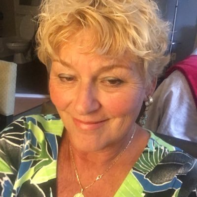 Profile Picture of Linda Fellows (@linfell51) on Twitter