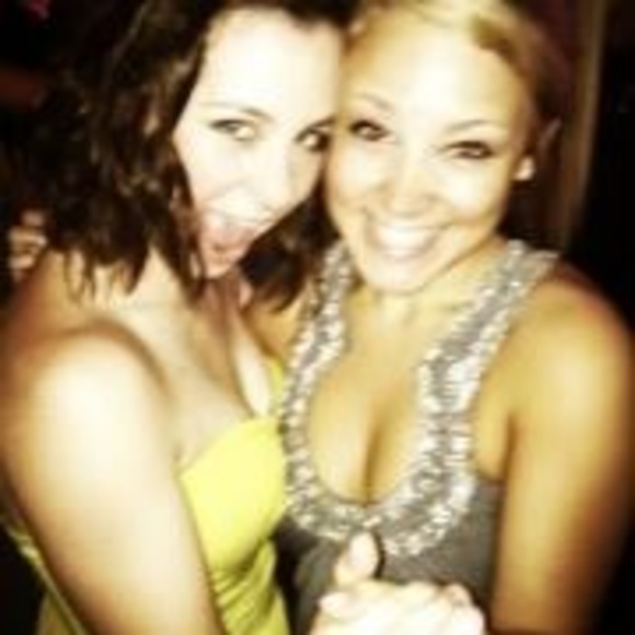 Profile Picture of Venetta Sanders (@hanon22) on Poshmark