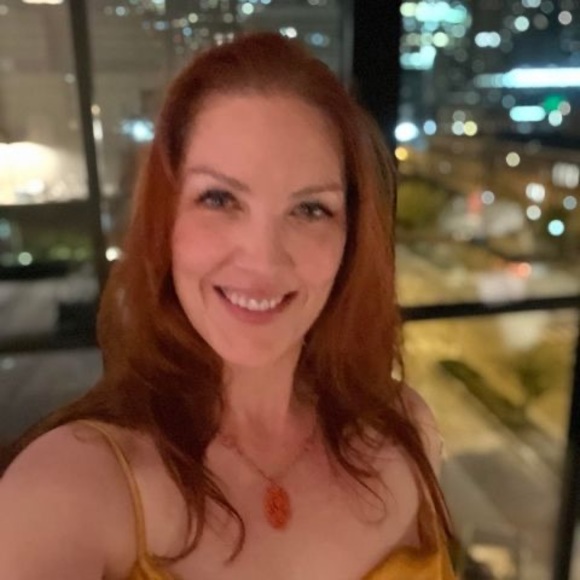 Profile Picture of Jenny Murty (@jennymurty) on Poshmark