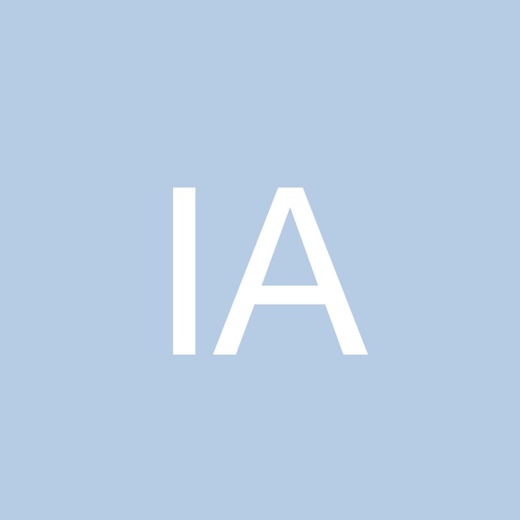 Isabella Antonetti - Poshmark Profile Picture of Isabella Antonetti (@isaantonetti) on Poshmark