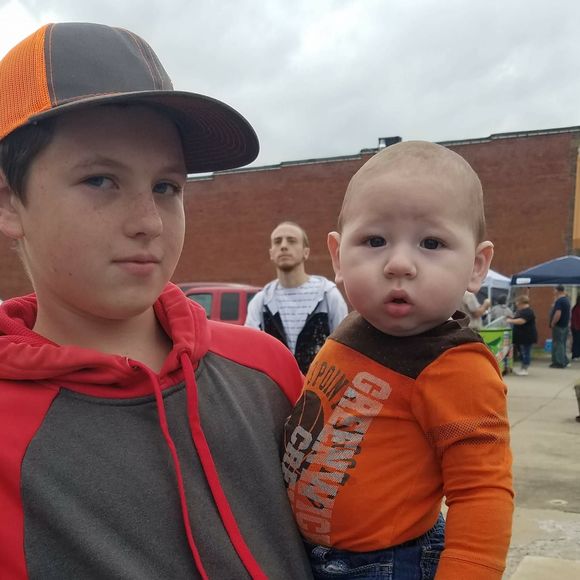 Profile Picture of Jesse Cox (@jessecox186) on Poshmark