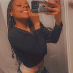 Profile Picture of Shanice Lee (@dimppless__) on Instagram