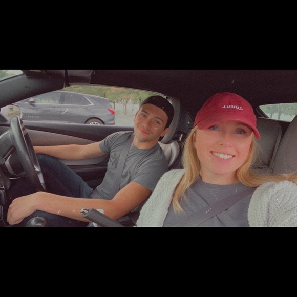 Profile Picture of Valerie Hazlitt (@valeriehazlitt) on Poshmark