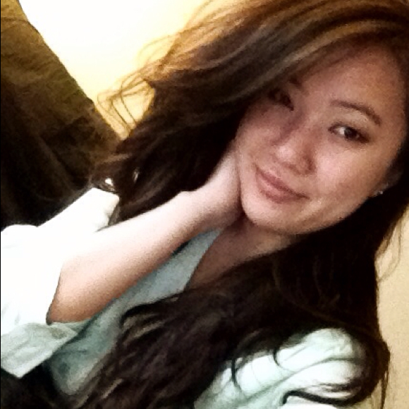 Profile Picture of Alice Lee (@alee59) on Poshmark