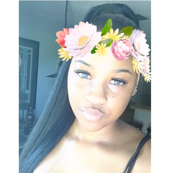Profile Picture of Kiara Pryor (@kiarapryor) on Poshmark