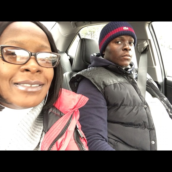 Profile Picture of Samara Wilds (@mrswilds) on Poshmark