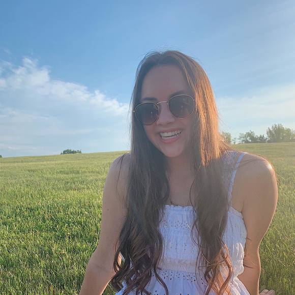 Profile Picture of Alex Doldo (@alex_doldo) on Poshmark