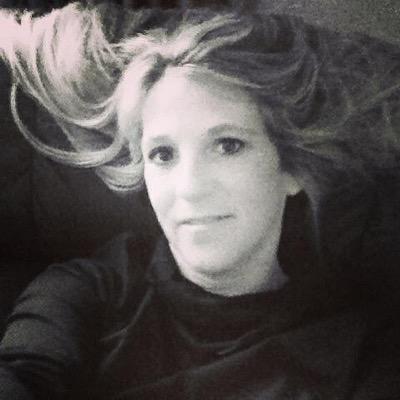 Profile Picture of Lori Lea Clay (@lori_clay) on Twitter