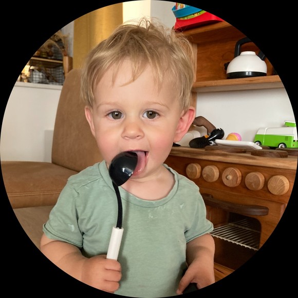 Profile Picture of Jill Krinick (@cocopho914) on Poshmark