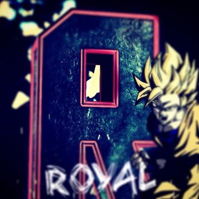 Profile Picture of Luke Eickelberg (@RoyaLTV_Youtube) on Twitter