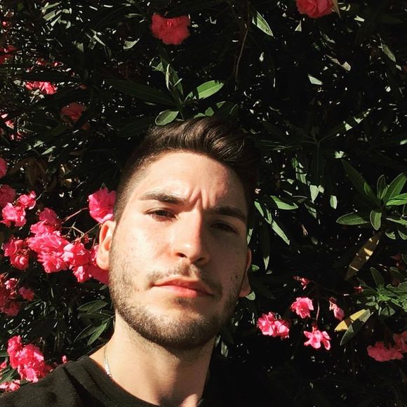 Profile Picture of Michael Eldridge (@the_mike_mister) on Poshmark