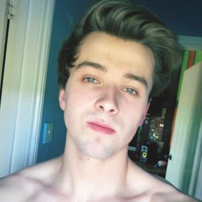 Profile Picture of Adam (@ItsAdamBish) on Twitter