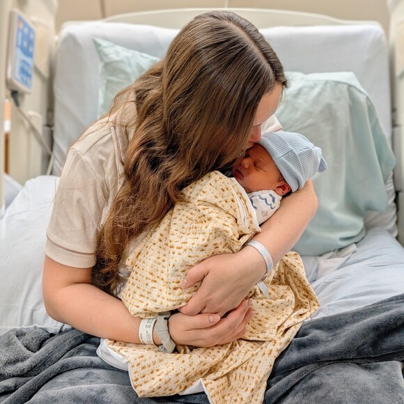 Profile Picture of Sylvia Mischel (@nurse_mama) on Poshmark