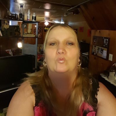 Profile Picture of Connie Gonzales (@g87965859) on Twitter