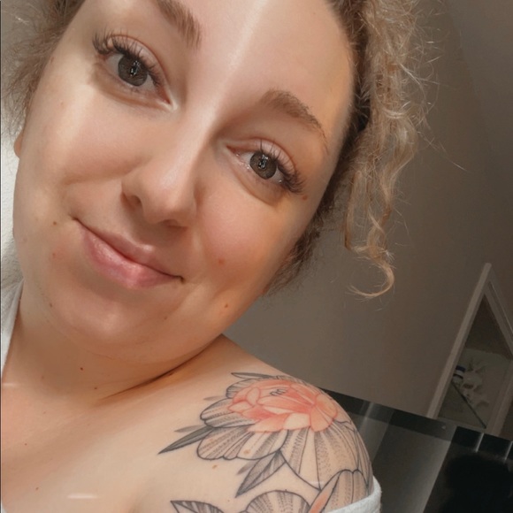 Profile Picture of Jessica West (@sallymcsagytits) on Poshmark