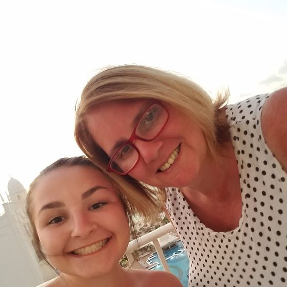 Profile Picture of Mary lynn Pawlak-ganska (@marylynnganska) on Poshmark