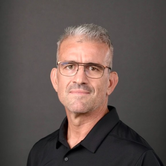 Profile Picture of Brian Root (@blueskyroot) on Poshmark