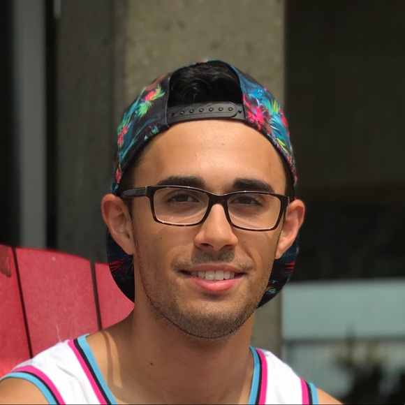 Profile Picture of Jan Iyengar (@jkiyengar) on Poshmark