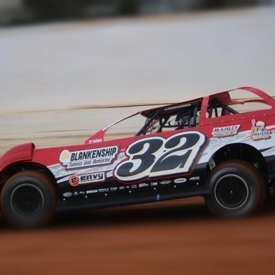 Profile Picture of William Blankenship Racing #32 (@DirtPoor604) on Twitter