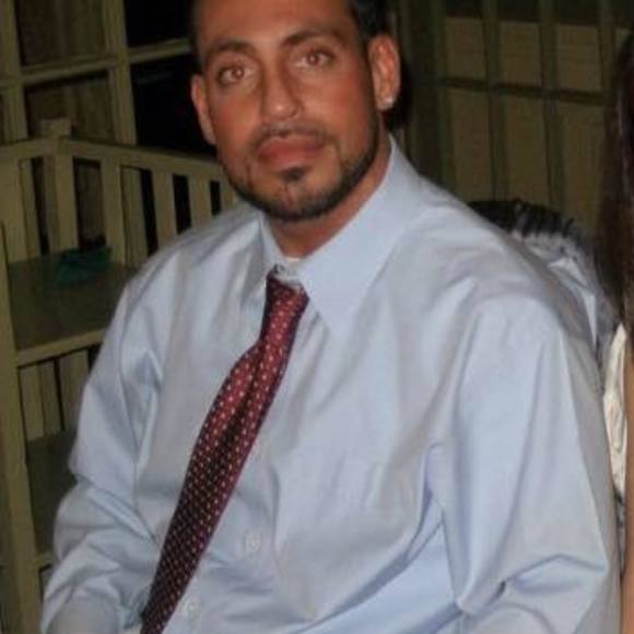 Profile Picture of Eric Botler (@botler) on Poshmark