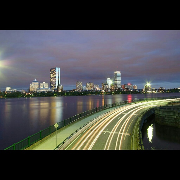 Profile Picture of Danyelle Simones (@lilbrat_1987) on Poshmark