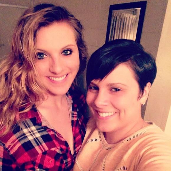 Profile Picture of Alisha Fowler (@afdanae) on Poshmark