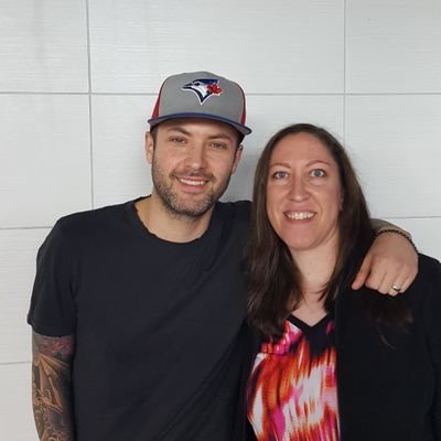 Profile Picture of Dawn G. (@sunrize619) on Twitter