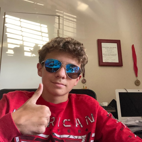 Matthew howland Media - Poshmark Profile Picture of Matthew howland Media (@matthewh205) on Poshmark