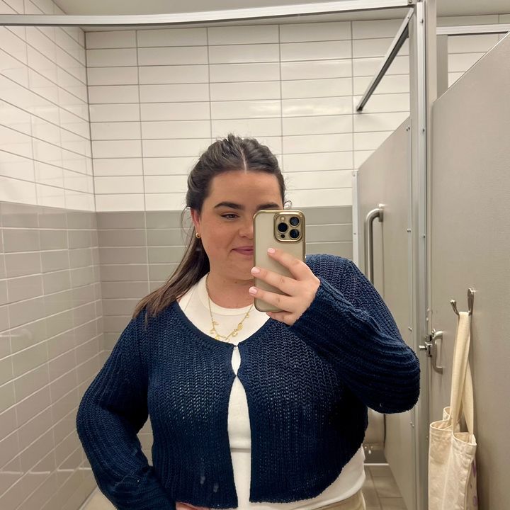 Profile Picture of alysedoty (@alysedoty) on Tiktok
