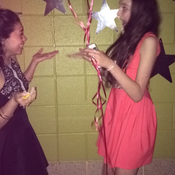 Profile Picture of Tatiana Almanza (@tatianaalmanza) on Poshmark