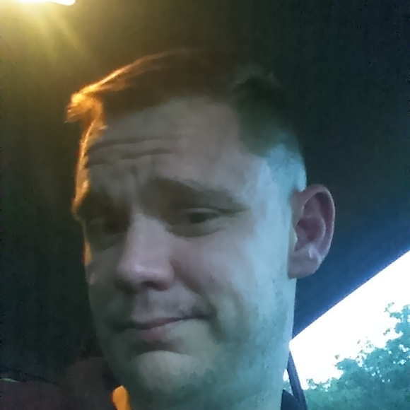 Profile Picture of William Wright (@savyluckylife) on Poshmark