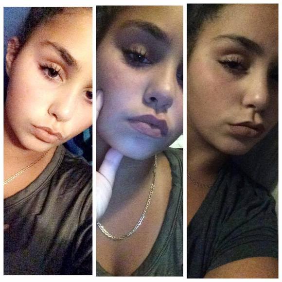 Profile Picture of Julia Angus (@juliaangusaaaa) on Poshmark