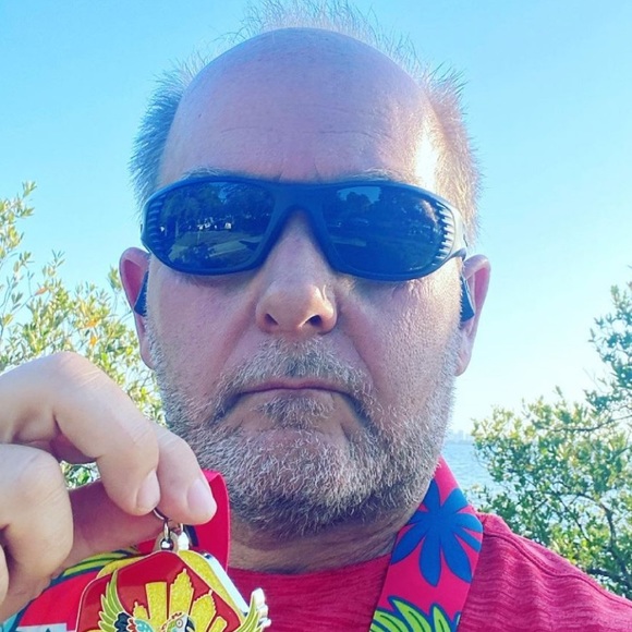 Chris Luther - Poshmark Profile Picture of Chris Luther (@goat_cheese884) on Poshmark