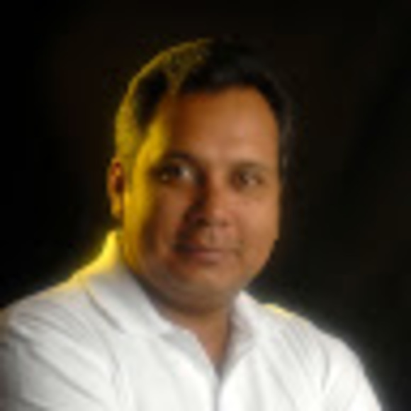 Profile Picture of Carlos rafael Torrealba (@crtproducer) on Poshmark