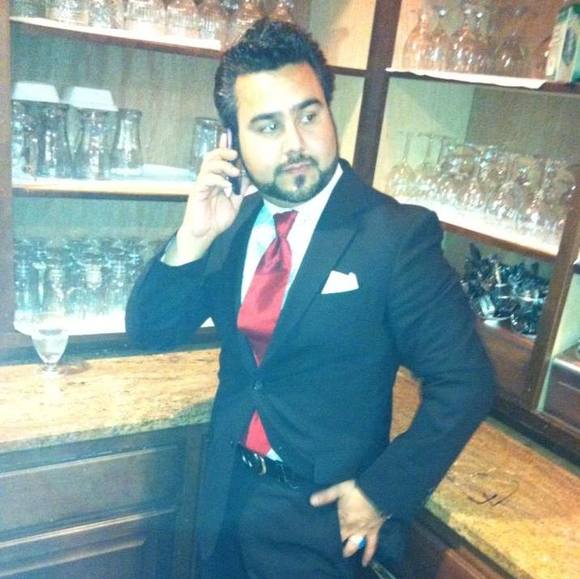 Profile Picture of Fawad Abbassi (@fawadabbassi) on Poshmark