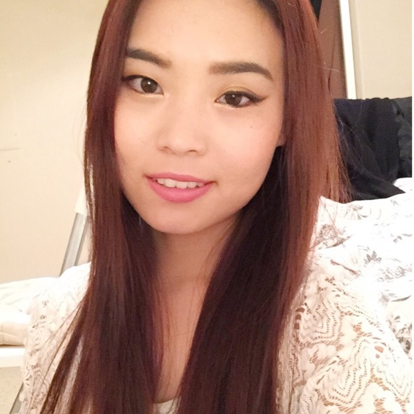 Profile Picture of Conghui Zhang (@imicey) on Poshmark