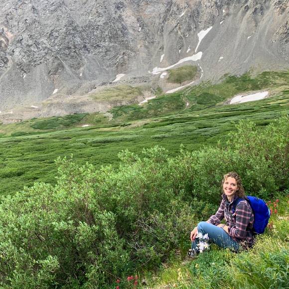 Profile Picture of Danielle Gee (@danielleruthgee) on Poshmark