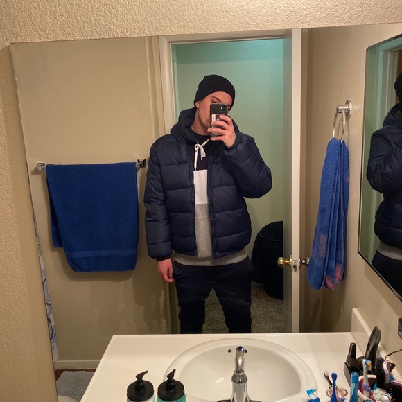 Profile Picture of Joseph Farfan (@joesefsky) on Poshmark