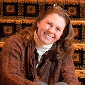 Profile Picture of Catherine Mitchell (@CatherineMitchellOnline) on Youtube