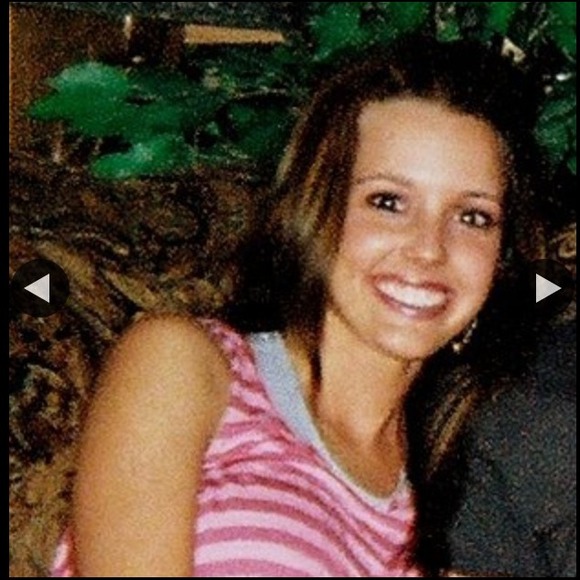 Haley Swigart - Poshmark Profile Picture of Haley Swigart (@haleyb18) on Poshmark