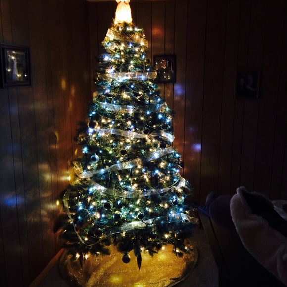 Profile Picture of Brian Tenhoopen (@brian2323) on Poshmark