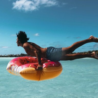 Profile Picture of Vorhard (@RichardBurn3) on Twitter