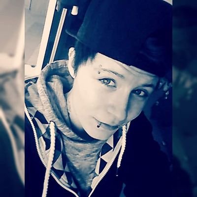 Profile Picture of Vivian Wolter (@VivianWolter) on Twitter