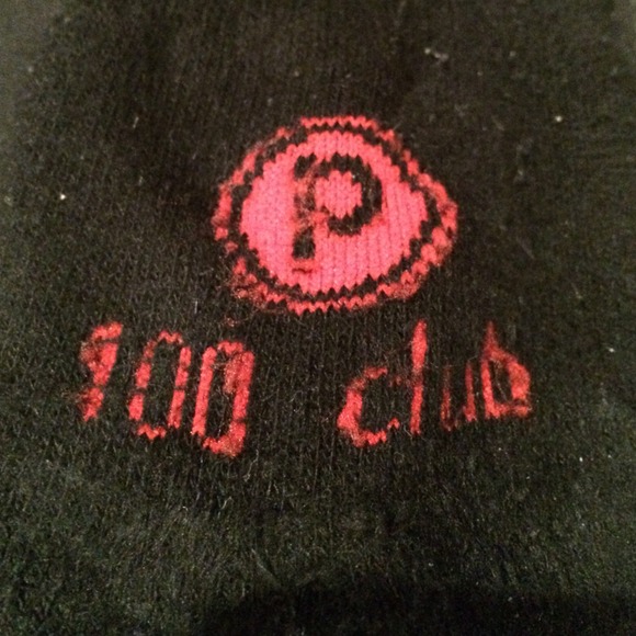 Profile Picture of Alexandra Mourao (@alexandramourao) on Poshmark