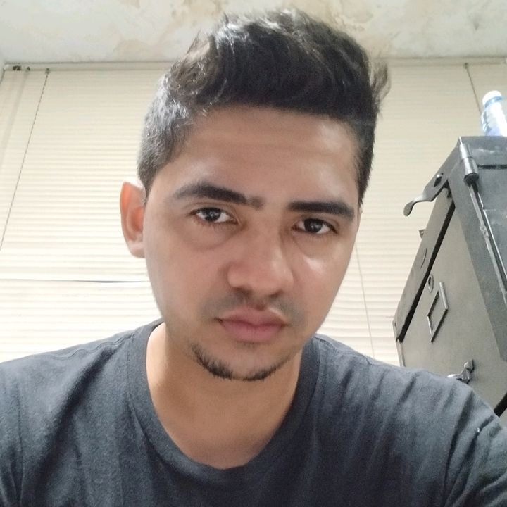 Profile Picture of edward (@edward.2.000) on Tiktok