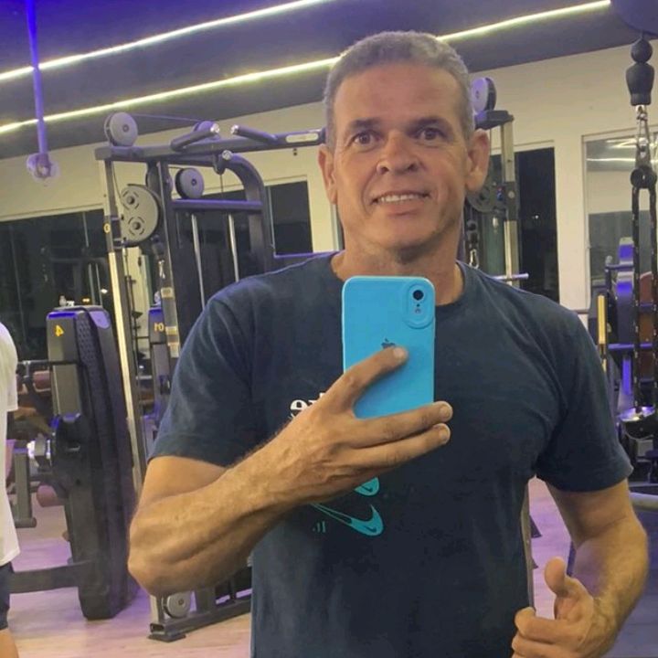 Profile Picture of gladstone (@tonesilva165) on Tiktok