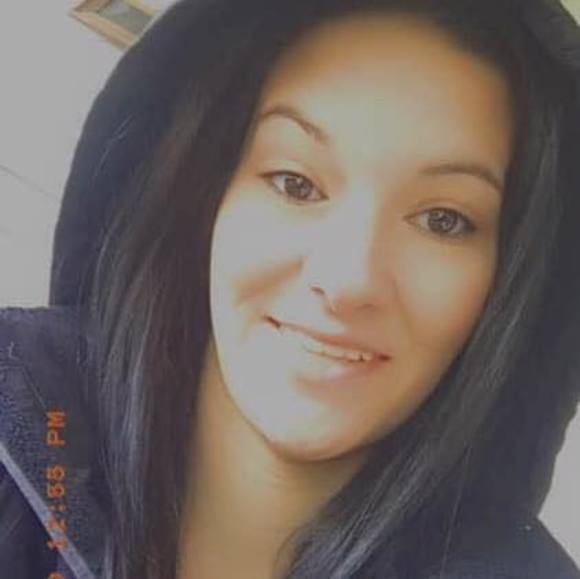 Profile Picture of Crystal Burnor (@cpb12345) on Poshmark