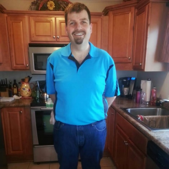Profile Picture of Troy Chirpich (@troychirpich) on Poshmark