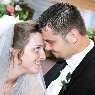 Profile Picture of Bobbi Schmidt (@DonBob10) on Twitter