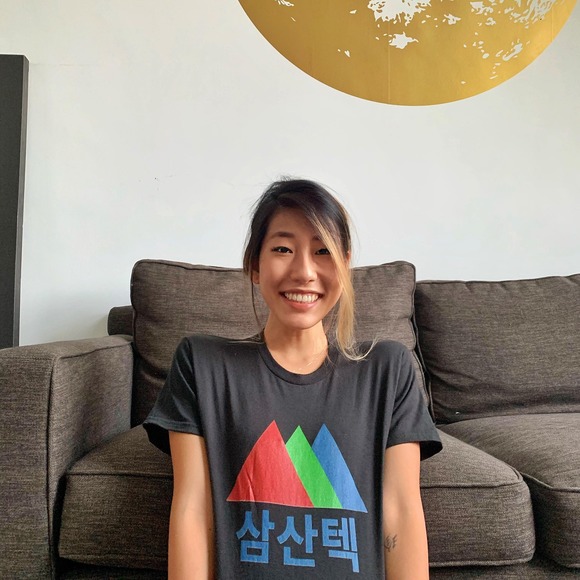 Profile Picture of Tammie Siew (@riartha) on Poshmark
